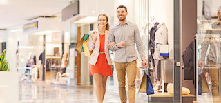 shopping center with pleasant indoor climate due to air humidification